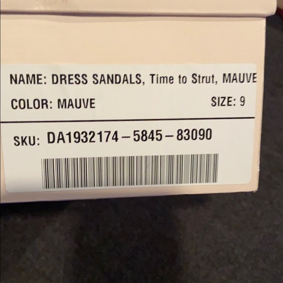 Heels - Picture 3 of 3